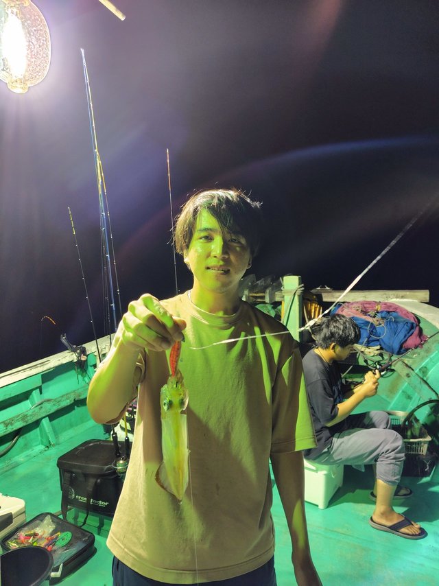 シロイカ(ケンサキイカ)