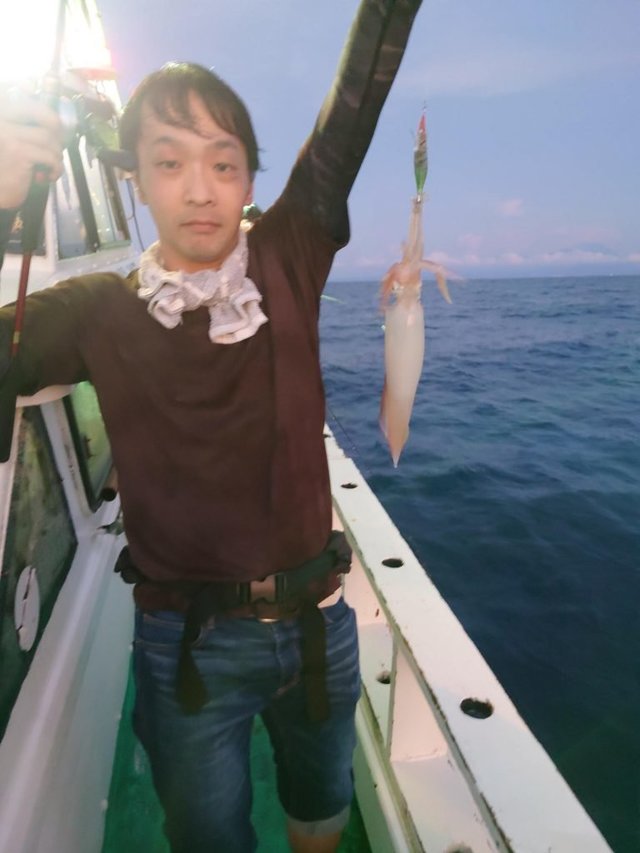 シロイカ(ケンサキイカ)