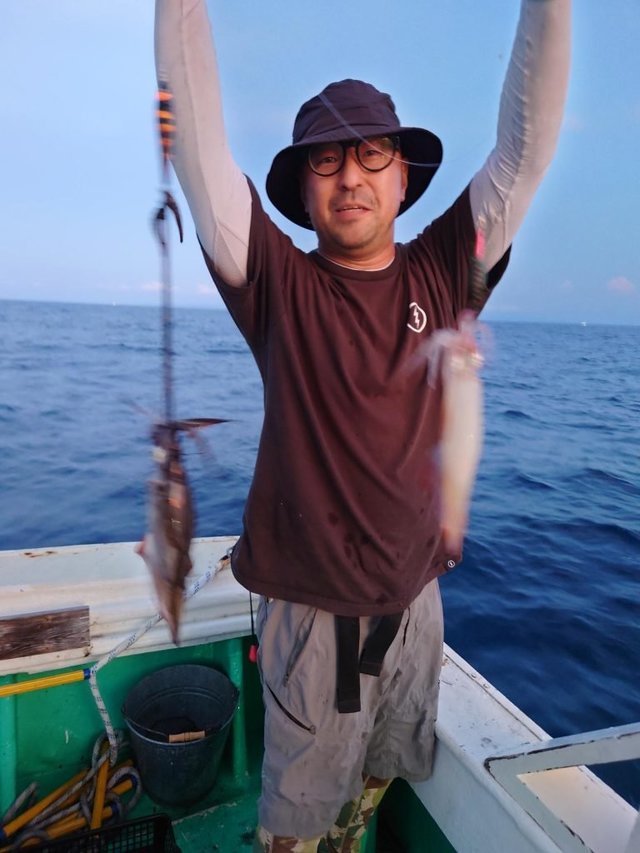 シロイカ(ケンサキイカ)