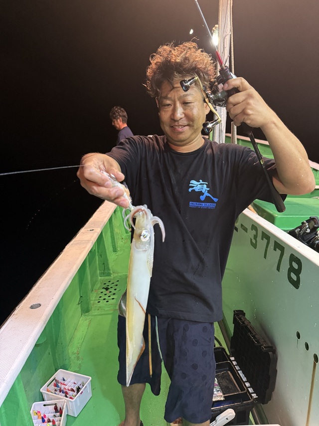 アカイカ(ケンサキイカ)