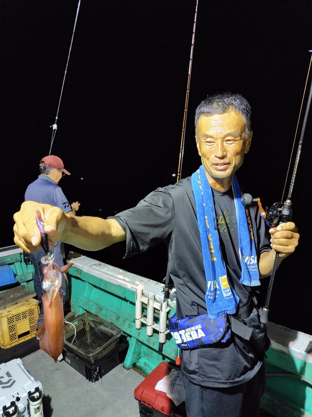 シロイカ(ケンサキイカ)