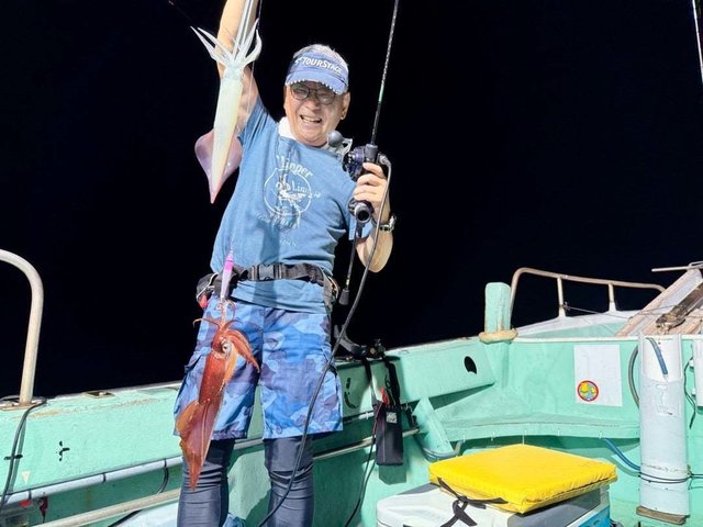 イカ(ケンサキイカ)