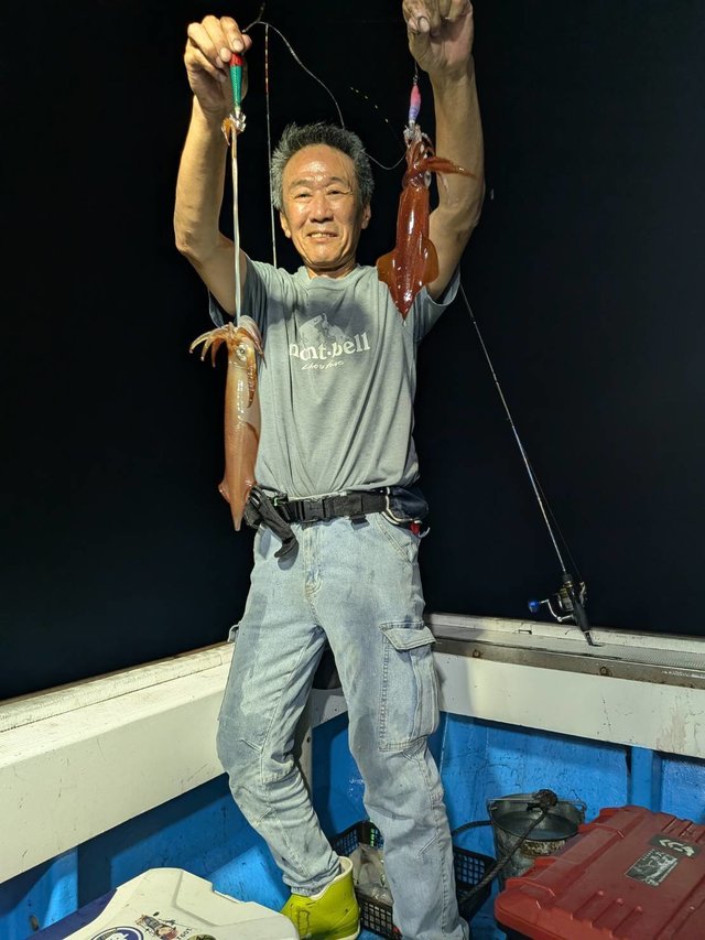 シロイカ(ケンサキイカ)