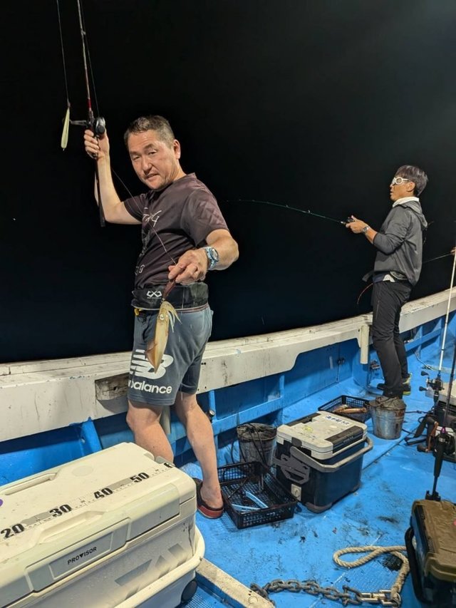 シロイカ(ケンサキイカ)