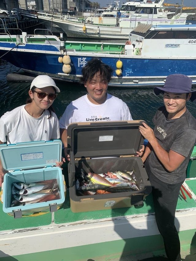 アジ(マアジ)・イトヨリ(イトヨリダイ)・サバ(マサバ)・カガミダイ・ヒメコダイ