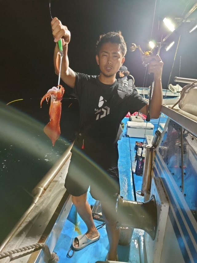 シロイカ(ケンサキイカ)