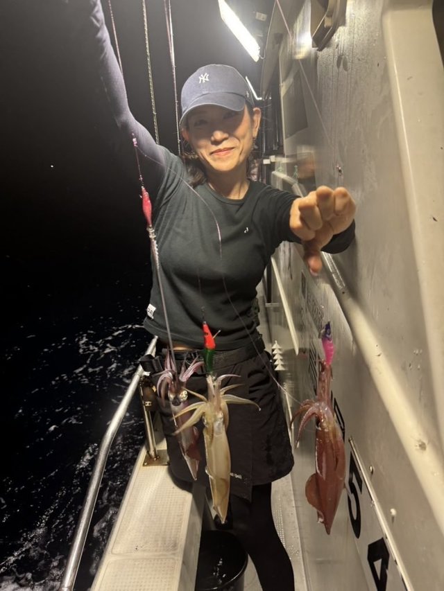 シロイカ(ケンサキイカ)