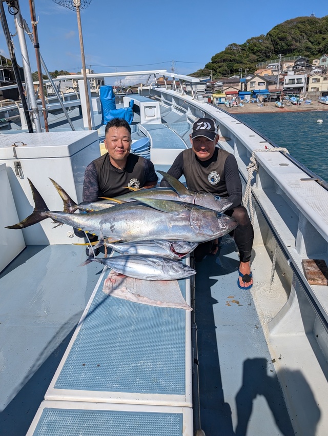 キハダマグロ(キハダ)・ホンガツオ(カツオ)
