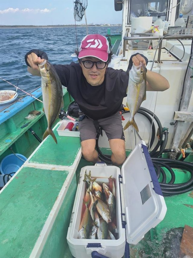 イナダ(ブリ)・カンパチ