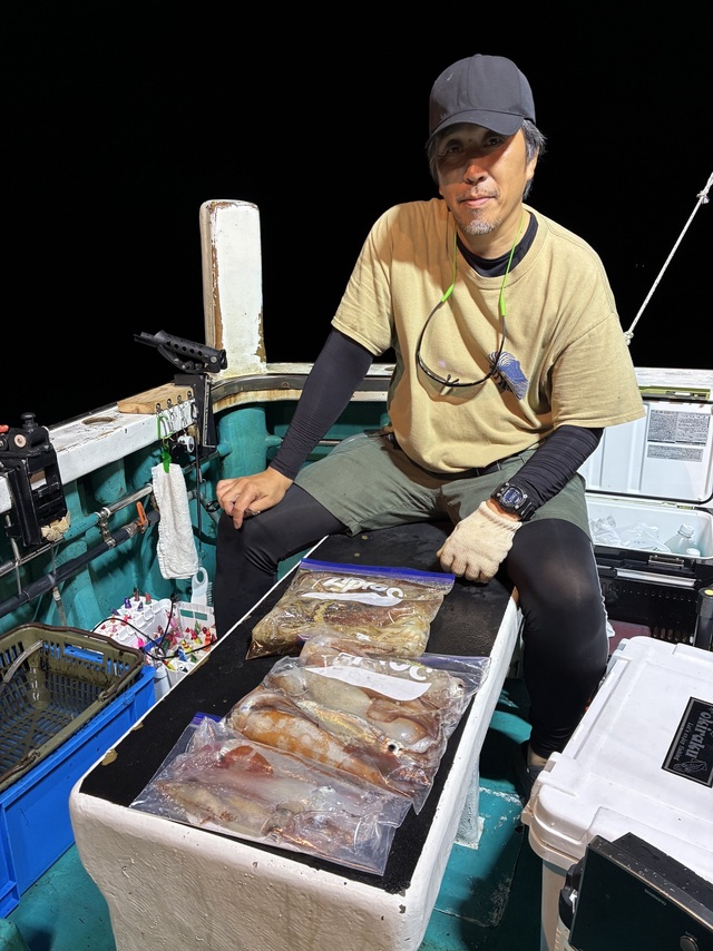 アカイカ(ケンサキイカ)・スルメイカ