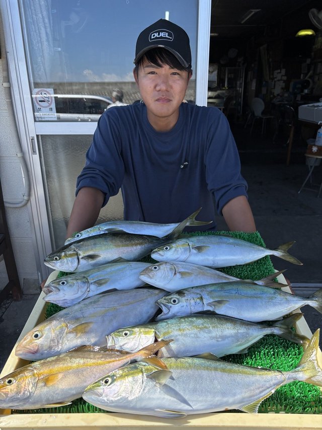 イナダ(ブリ)・カンパチ