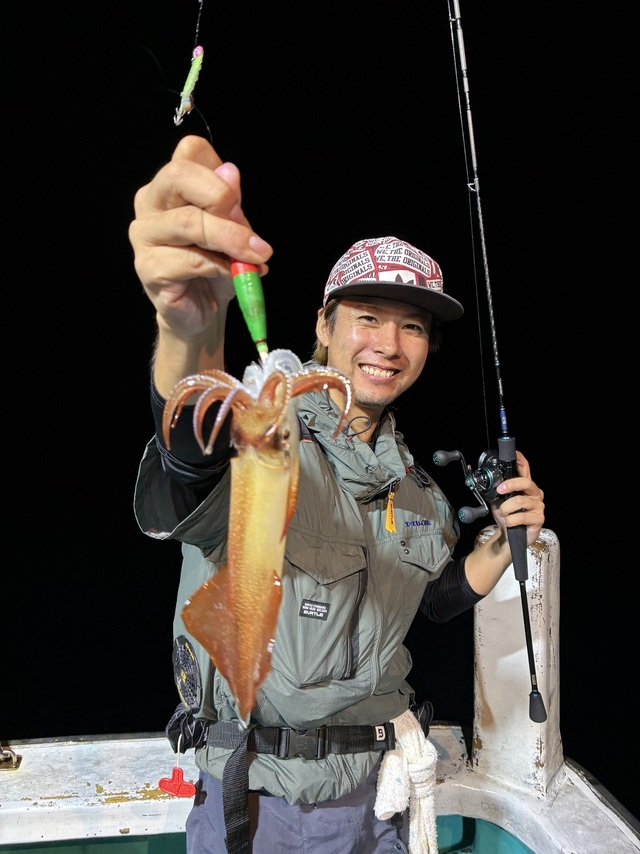 アカイカ(ケンサキイカ)