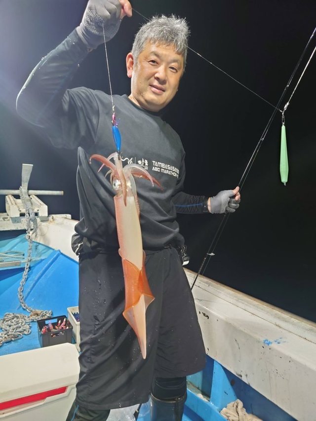 シロイカ(ケンサキイカ)