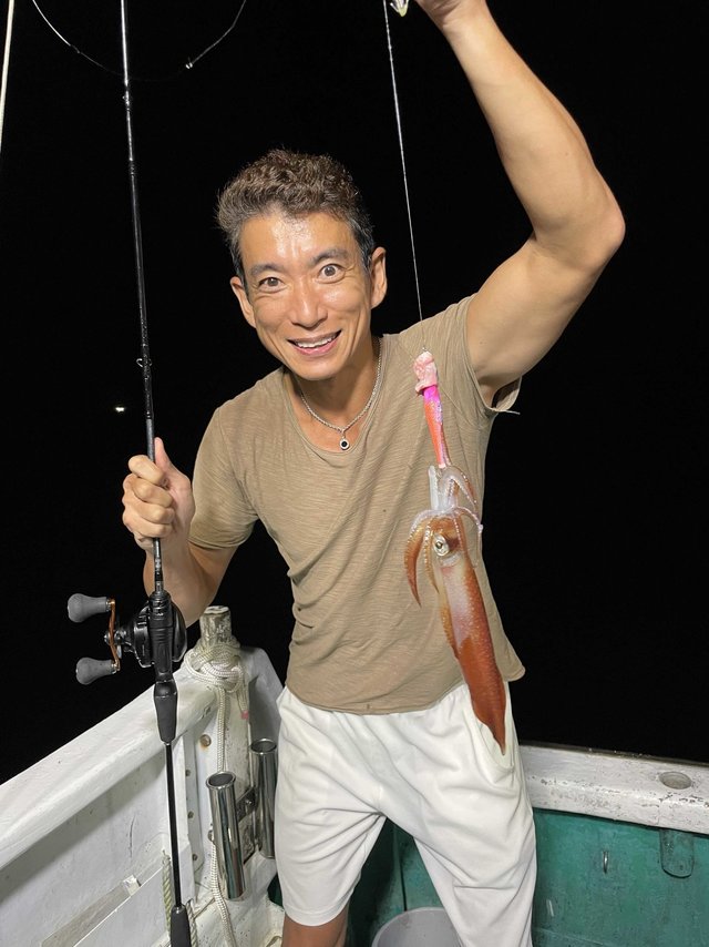 アカイカ(ケンサキイカ)