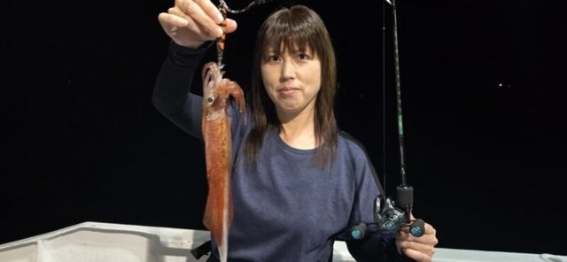 アカイカ(ケンサキイカ)