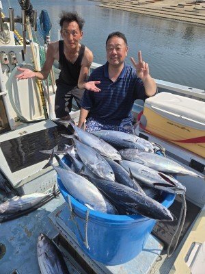 キメジ(キハダ)・カツオ・ヒラソーダ(ヒラソウダ)