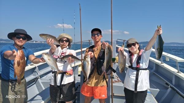 イナダ(ブリ)・カンパチ