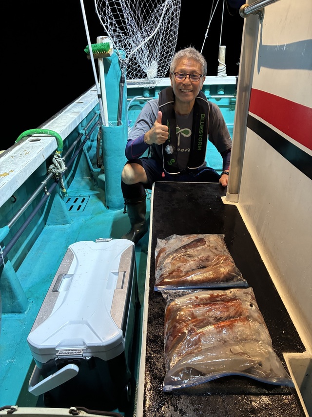 アカイカ(ケンサキイカ)・スルメイカ