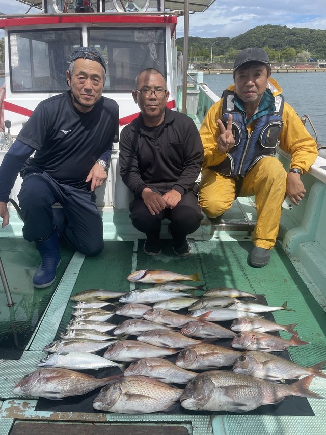 マダイ・マアジ・シオ(カンパチ)・タテフエダイ・イサキ・マサバ