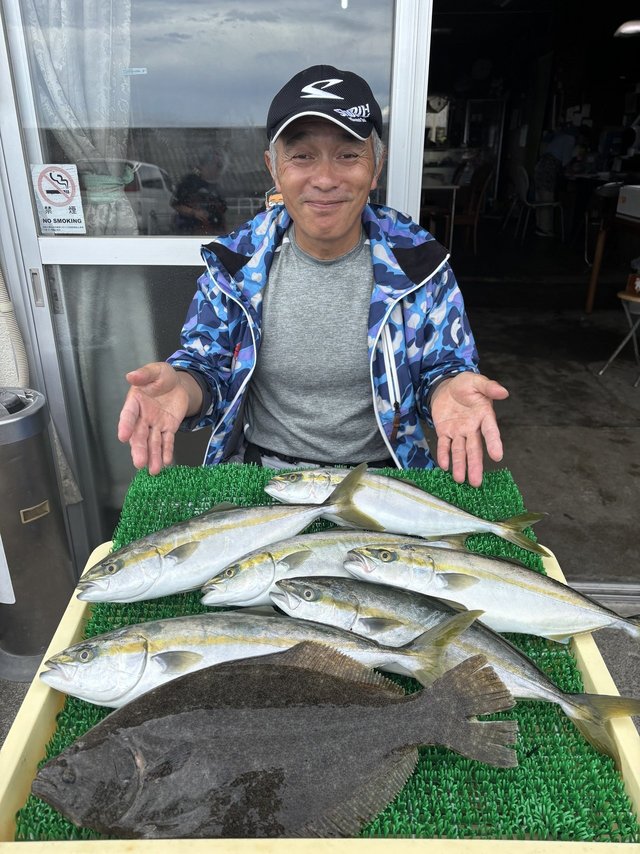 イナダ(ブリ)・ワラサ(ブリ)