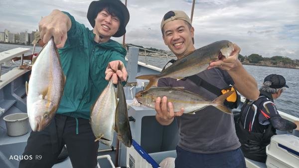 イナダ(ブリ)・カンパチ