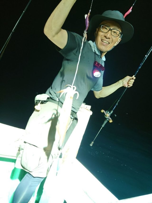 シロイカ(ケンサキイカ)