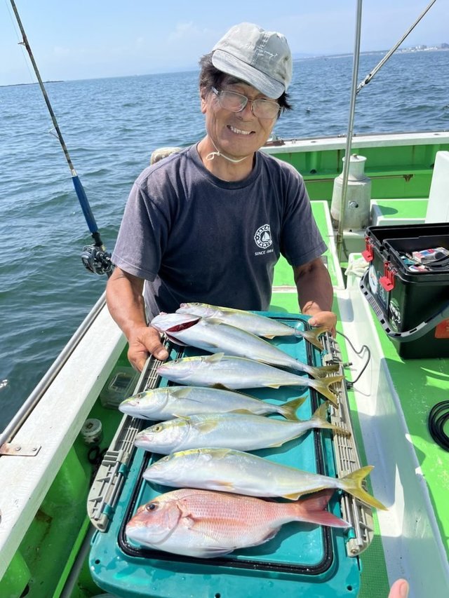 マダイ・イナダ(ブリ)