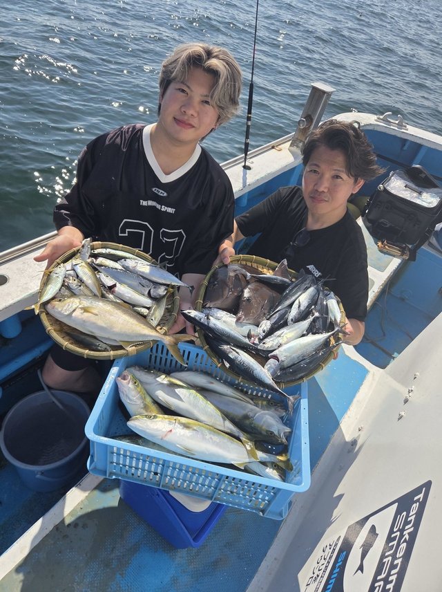 アジ(マアジ)・イナダ(ブリ)