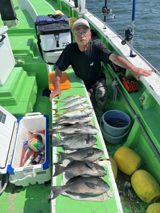 クロダイ・メジナ・イナワラ(ブリ)