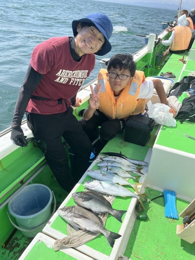 メジナ・イナワラ(ブリ)