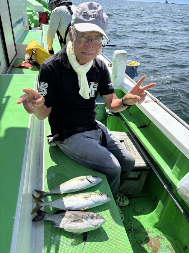 クロダイ・イナダ(ブリ)