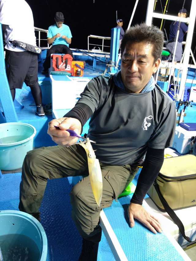 マルイカ(ケンサキイカ)