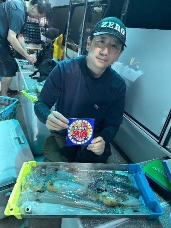 アオリイカ・マイカ(ケンサキイカ)