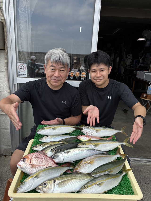 アジ(マアジ)・イナダ(ブリ)