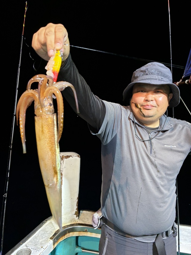 アカイカ(ケンサキイカ)