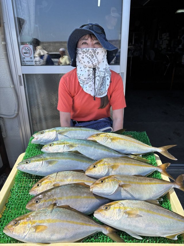 イナダ(ブリ)・カンパチ