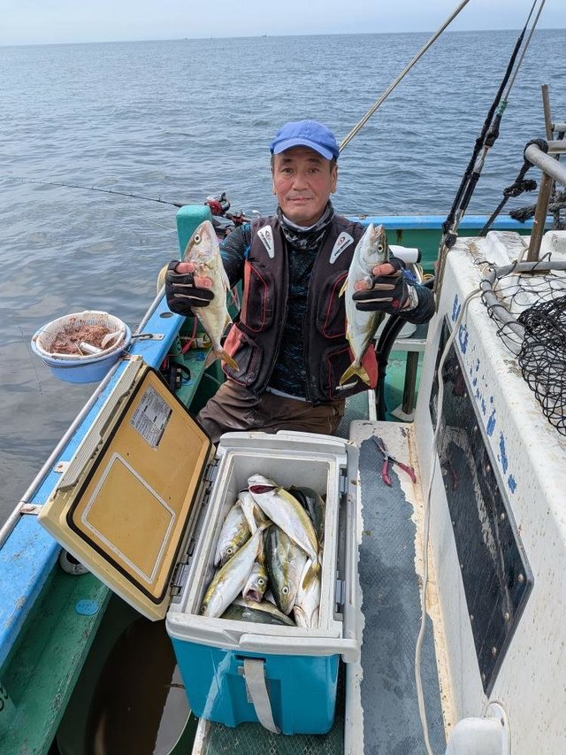 イナダ(ブリ)・カンパチ