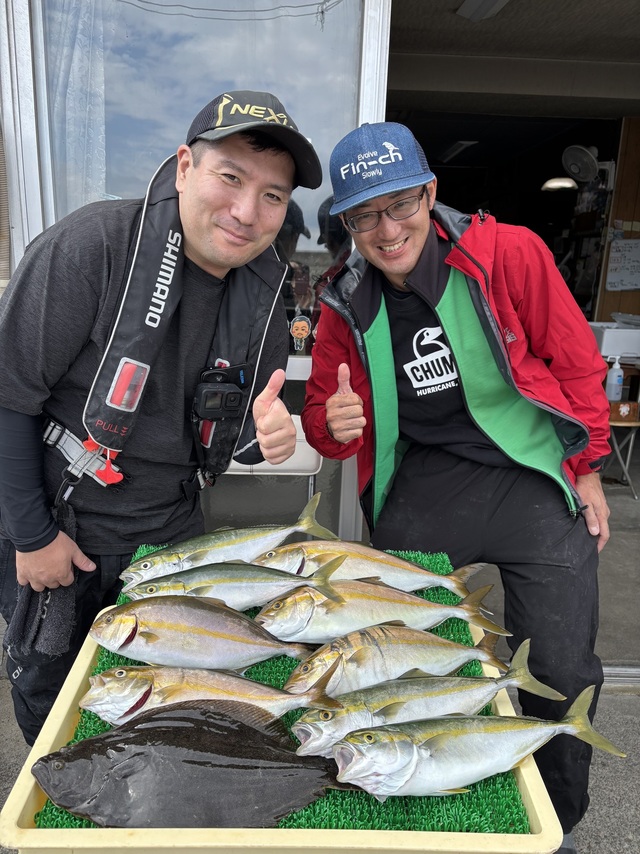 イナダ(ブリ)・カンパチ・ヒラメ