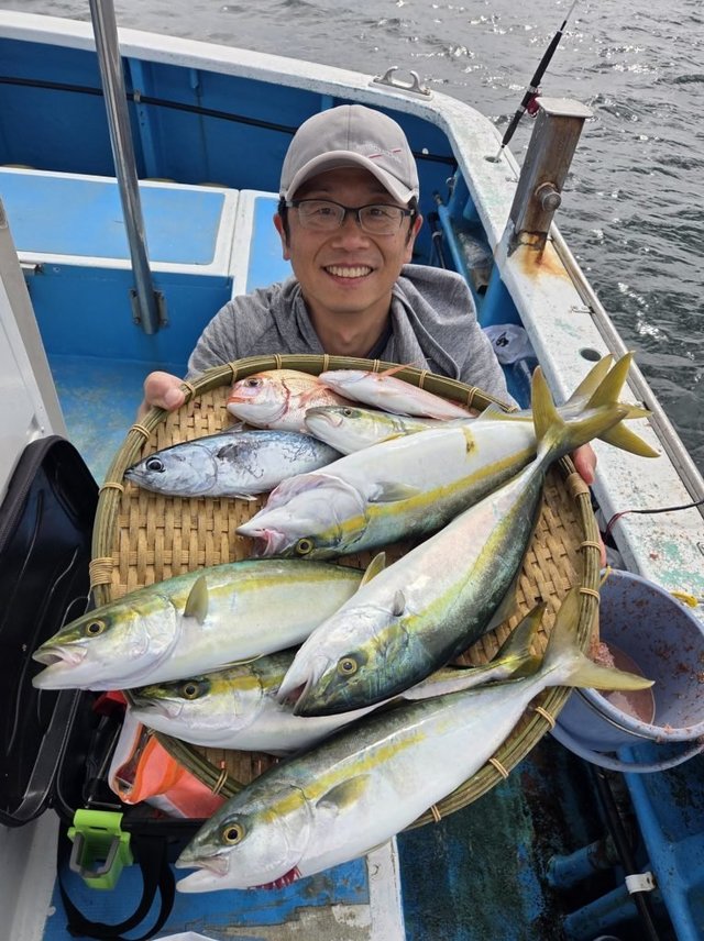 ハナダイ(チダイ)・イナダ(ブリ)