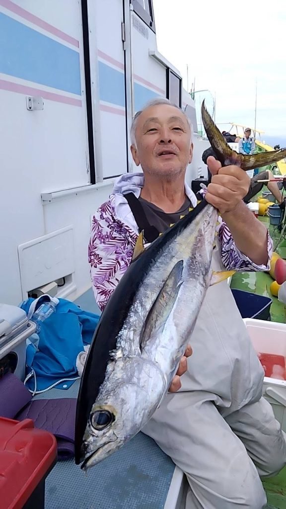 キメジ(キハダ)