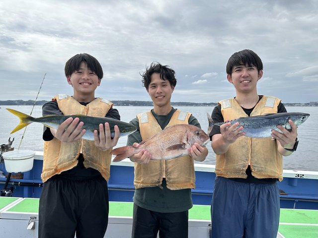 マダイ・イナダ(ブリ)