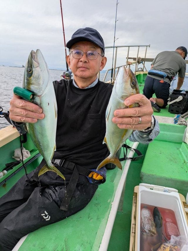 イナダ(ブリ)・カンパチ