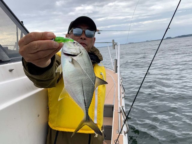 メッキ(ロウニンアジ)