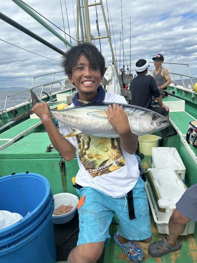 キメジ(キハダ)