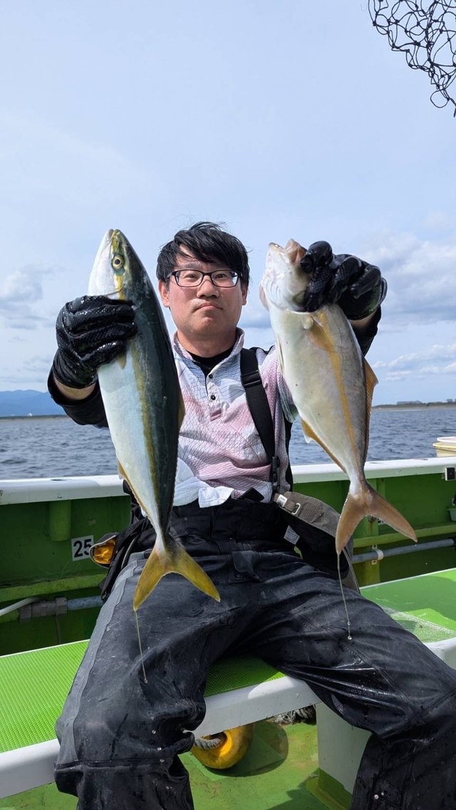 イナダ(ブリ)・カンパチ