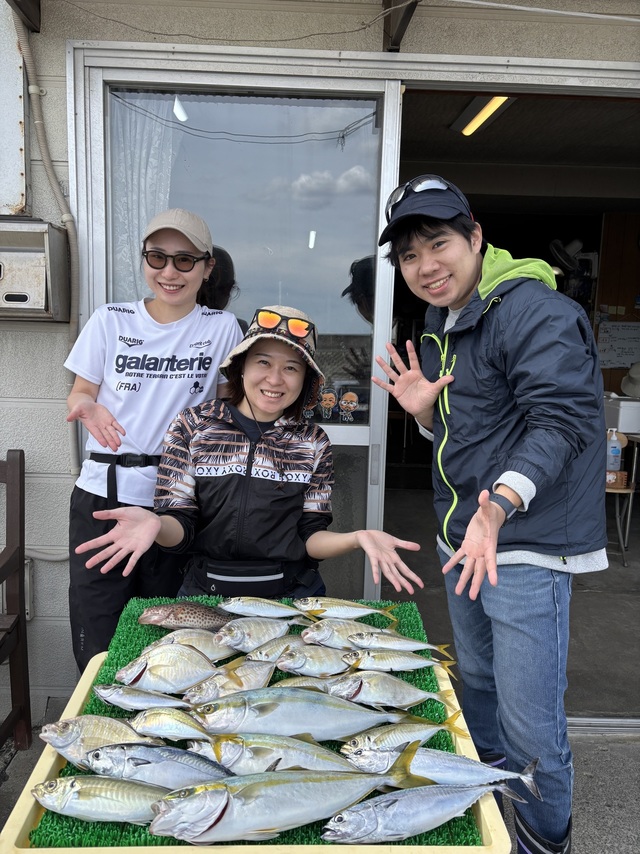 アジ(マアジ)・カイワリ・イナダ(ブリ)