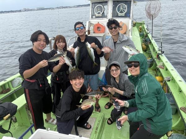 マダイ・アジ(マアジ)・カイワリ・イナダ(ブリ)・イサキ