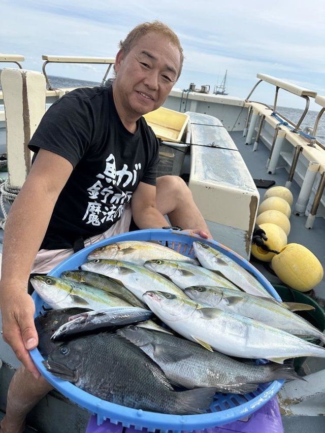 メジナ・イナダ(ブリ)