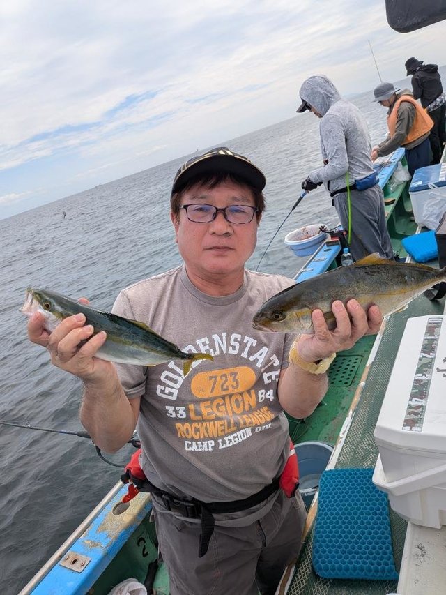 イナダ(ブリ)・カンパチ