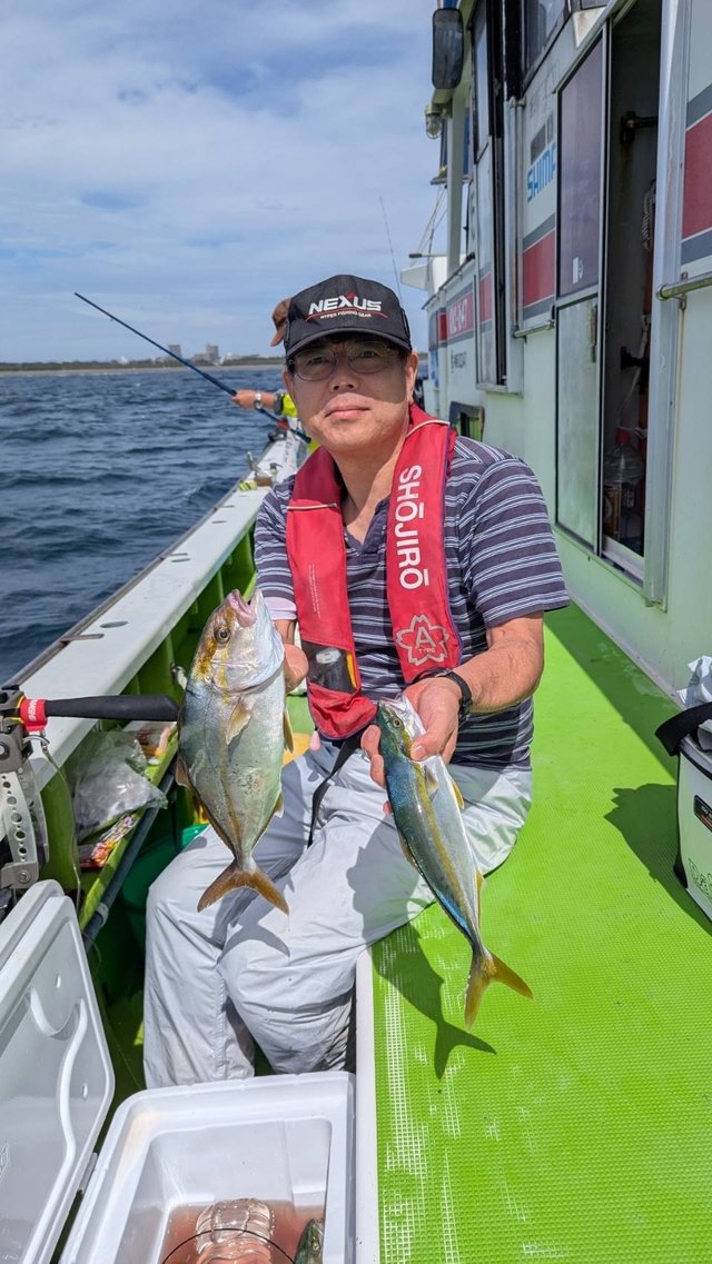 イナダ(ブリ)・カンパチ